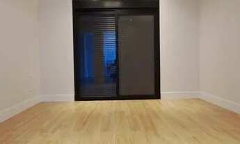 Imagem 5: Casa de condomínio sobrado para venda possui 353 metros quadrados com 4 quartos