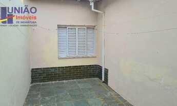 Imagem 6: 3 dormitórios com armários, churrasqueira, banheiro, quarto de despejo e quintal