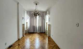 Imagem 2: Apartamento para aluguel possui 104 metros quadrados com 3 quartos em Icaraí - Niterói - R