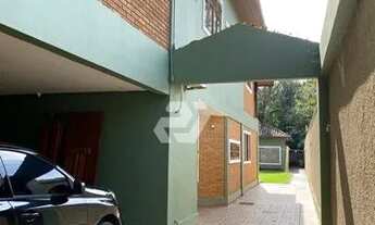 Imagem 4: Casa para aluguel e venda possui 700 metros quadrados com 5 quartos