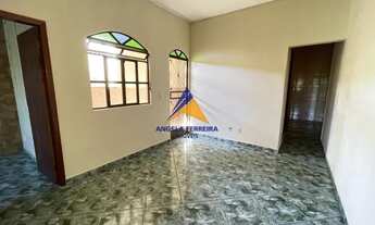 Imagem 2: ALUGO - Apartamento com área privativa com 2 quartos em excelente localização do bairro Ca