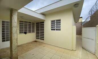 Imagem 3: Casa para aluguel possui 300 metros quadrados com 4 quartos em Jardim Carvalho - Bauru - S