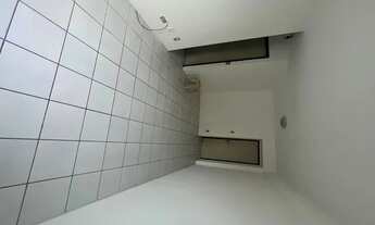 Imagem 3: Próx Carrefour!! Alugo flat SEM MOBÍLIA. Com armários. 42m. Nascente. R$2mil c/taxas