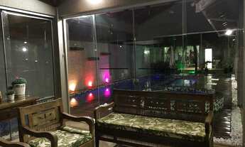 Imagem: Casa para venda tem 560 metros quadrados