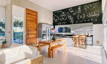 Imagem 4: Casa para venda possui 401 metros quadrados com 4 quartos em Granja Viana - Cotia - SP