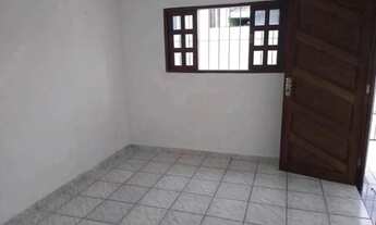 Imagem 2: Casa 2/4, IAPI Casa com 2 dormitórios