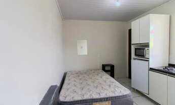 Imagem: Suíte individual, mobiliada com mini cozinha