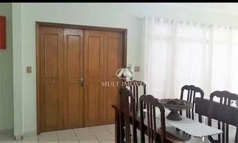 Imagem 3: Casa no Bairro Lagoinha com 230 m² de área útil, varanda gourmet e piscina