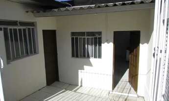 Imagem 2: Casa Residencial com 2 quartos para alugar por R$ 700.00, 40.00 m2 - NOVA RUSSIA - PONTA G