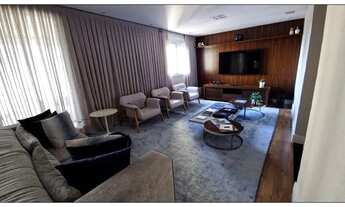 Imagem 2: Apto no Brooklin em andar alto reformado c/ 3 suítes, ar condicionado, varanda envidraçada