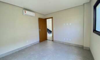 Imagem 6: Sobrado 4 suítes altíssimo padrão