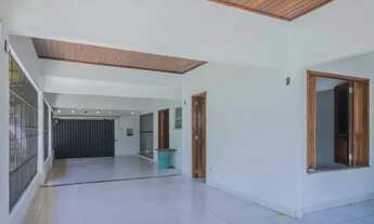 Imagem 6: Casa, 500m², 2/4, 2vgs, em frente a pça Frei Daniel