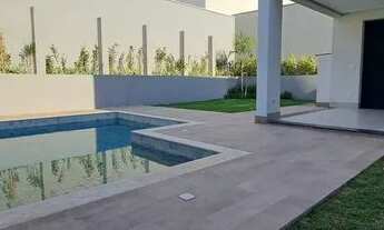 Imagem 3: Casa de condomínio sobrado para venda possui 353 metros quadrados com 4 quartos