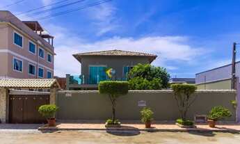 Imagem 2: Casa grande de 4 quartos com amplo quintal e canil