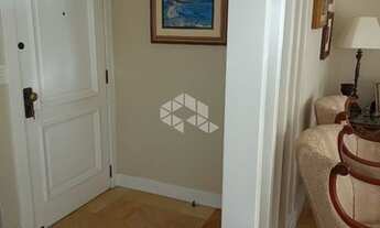 Imagem 3: Apartamento para venda tem 239 metros quadrados com 4 quartos em Centro - Florianópolis