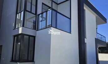 Imagem 2: Casa com 4 quartos sendo 1 suíte a venda no Bairro Aeroporto em Juiz de Fora