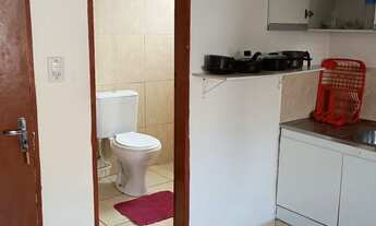 Imagem 7: Aluga se Kit Net mobiliado na Areia Preta 850 reais