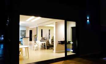 Imagem 5: Casa com 3 Suítes, Piscina Aquecida e Área Gourmet no Portal Horizonte