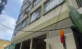 Imagem 2: Apartamento com 1 dormitório para alugar, 63 m² por R$ 2.744,32/mês - Icaraí - Niterói/RJ