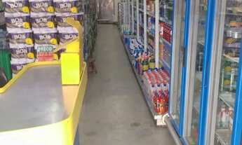 Imagem 3: Mercado de esquina em Guarulhos. Ref; 2856