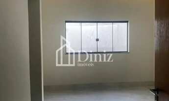 Imagem 2: Linda casa no Residencial Cerejeiras com 4/4 sendo duas suítes, com acabamento premium em