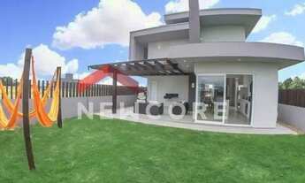 Imagem: Casa de condomínio em Estrada GRP 396