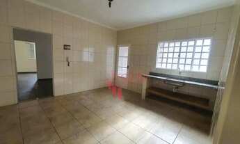 Imagem 2: Casa para Locação de 03 Quartos sendo 01 Suíte no Bairro Jardim Paulista com Cozinha Ampla