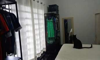 Imagem 3: AAG - Oportunidade Única: Sobrado + Casa Assobradada (Total 175m² de área construída