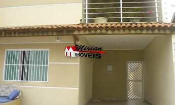 Imagem 2: Sobrado a venda e locação em Peruibe, com 2 dormitórios sendo 1 suite master e closet a ap