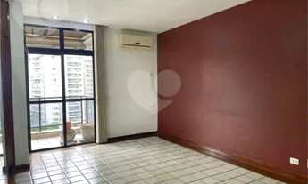 Imagem 6: Excelente Cobertura em Icaraí com Vista Livre. Varandão!!