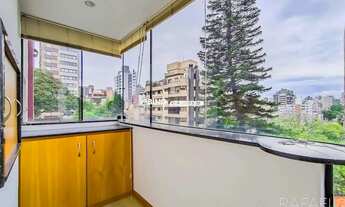 Imagem 4: Auxiliadora | 2 Dormitórios | Sacada com Churrasqueira