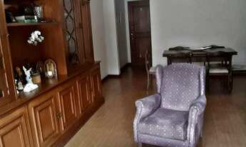 Imagem 2: Apartamento claro arejado indevassado, com vista para o Cristo , Jockey e verde, andar alt