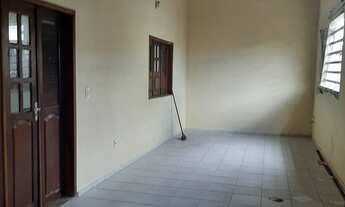 Imagem: Casa no Angelim Próxima à Igreja Católica