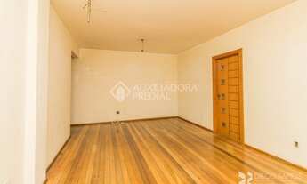 Imagem 3: DESOCUPADO! Amplo apartamento de 3 dormitórios com 2 vagas próximo à Sogipa!