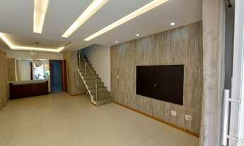 Imagem 4: Casa no Miraggio Residenziale com 4 quartos na Freguesia