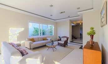 Imagem 3: Sobrado para venda com 345 m² de a.u., com 3 suítes e 6 vagas