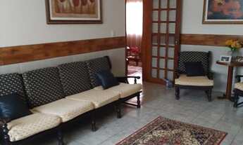 Imagem 2: Casa para venda tem 370 metros quadrados com 3 quartos em Jardim Novo Mundo - Goiânia - GO