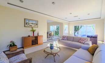 Imagem 2: Sobrado para venda com 345 m² de a.u., com 3 suítes e 6 vagas