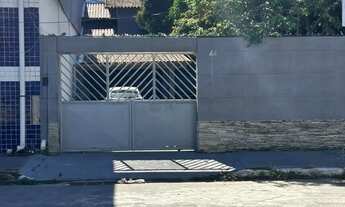 Imagem 2: Casa para venda possui 190 metros quadrados com 5 quartos em Jardim Guaranhuns - Vila Velh