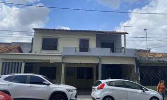 Imagem 1: VENDE-SE casa com 200m²