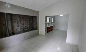 Imagem 4: Casa nos Bancários 04 Quartos sendo 01 Suíte 160m² excelente localização