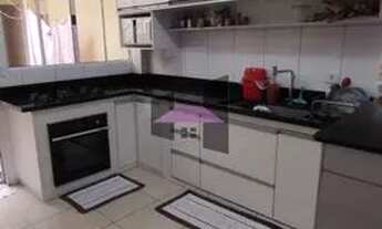 Imagem 7: Excelente sobrado á venda no Residencial Vista Verde. Imóvel possui acabamento