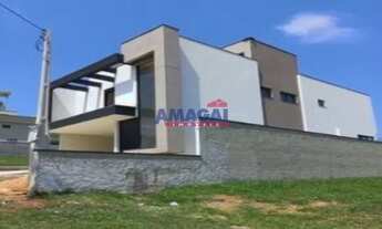 Imagem 2: Casa de condomínio para venda tem 222 metros quadrados com 3 quartos