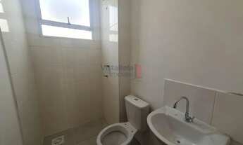 Imagem 6: Excelente apto novo, primeira locação, possui 2 dormitórios e sala com piso laminado, cozi