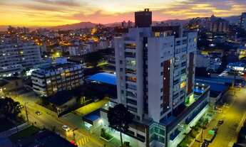 Imagem 6: Apartamento 2 Dormitórios Andar Alto à Venda no Estreito - Florianópolis/SC