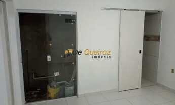 Imagem 6: DE QUEIROZ. IMÓVEL ESPAÇOSO COM MAIS DE 01 CASA! OPORTUNIDADE PARA RENDA E MORADIA! CONFIR