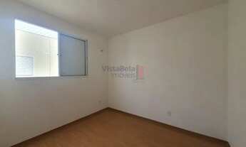 Imagem 5: Excelente apto novo, primeira locação, possui 2 dormitórios e sala com piso laminado, cozi