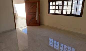 Imagem 7: Casa para aluguel e venda possui 200 metros quadrados com 4 quartos em Indaiá - Caraguatat