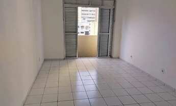 Imagem: KITNET GRANDE COM SACADA ÓTIMA LOCALIZAÇÃO