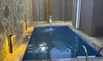 Imagem 3: Sua casa no litoral com piscina. III